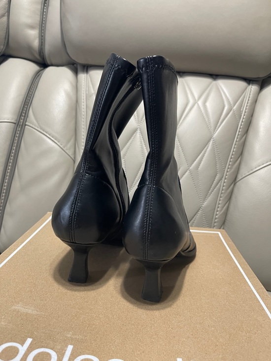 Dolce Vita Black Pointed-Toe Mid-Calf Heeled Boots - Picture 6 of 9